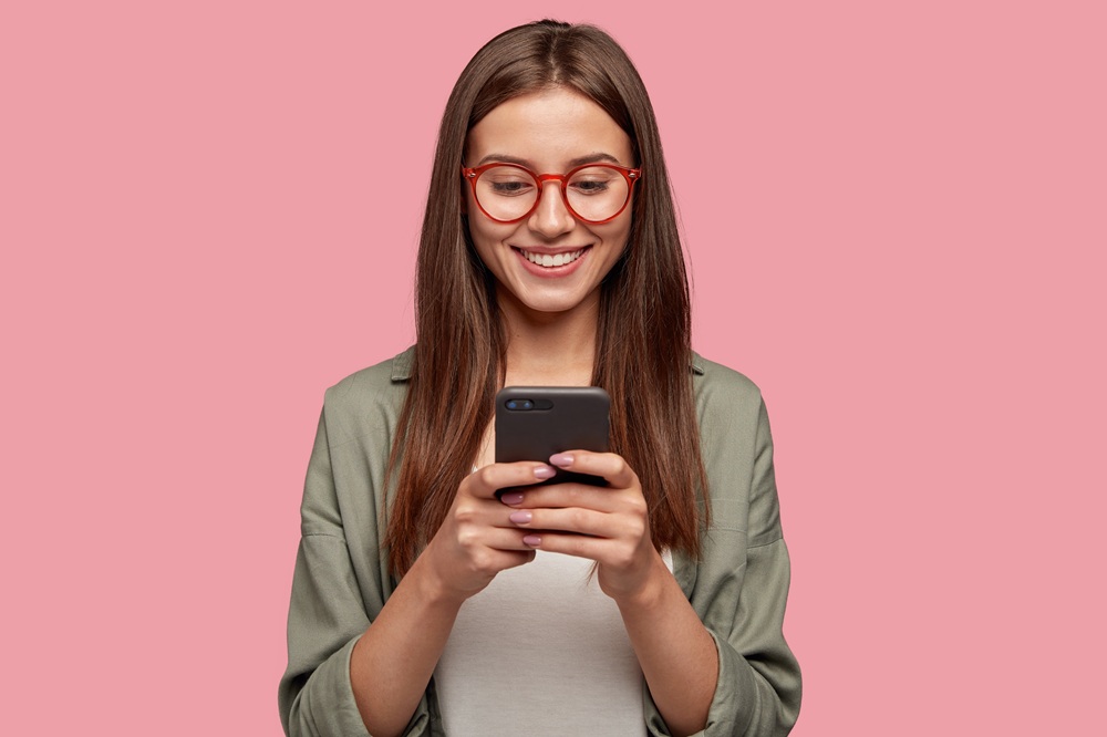 Ukryte koszty w umowach telekomunikacyjnych – na co uważać przed podpisaniem?